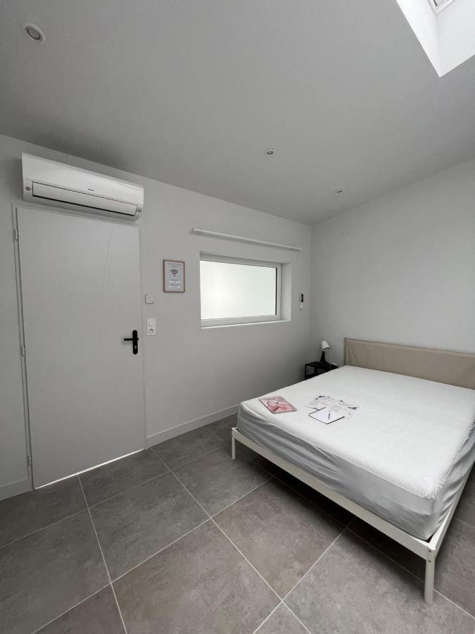 Chez Oma I 1 Appartement Independant Opi I 3 Chambres Privatives Avec Salle D Eau Et Salon Commun Cuisine Commune Wc Commun Patio Commun 亞維農 外观 照片