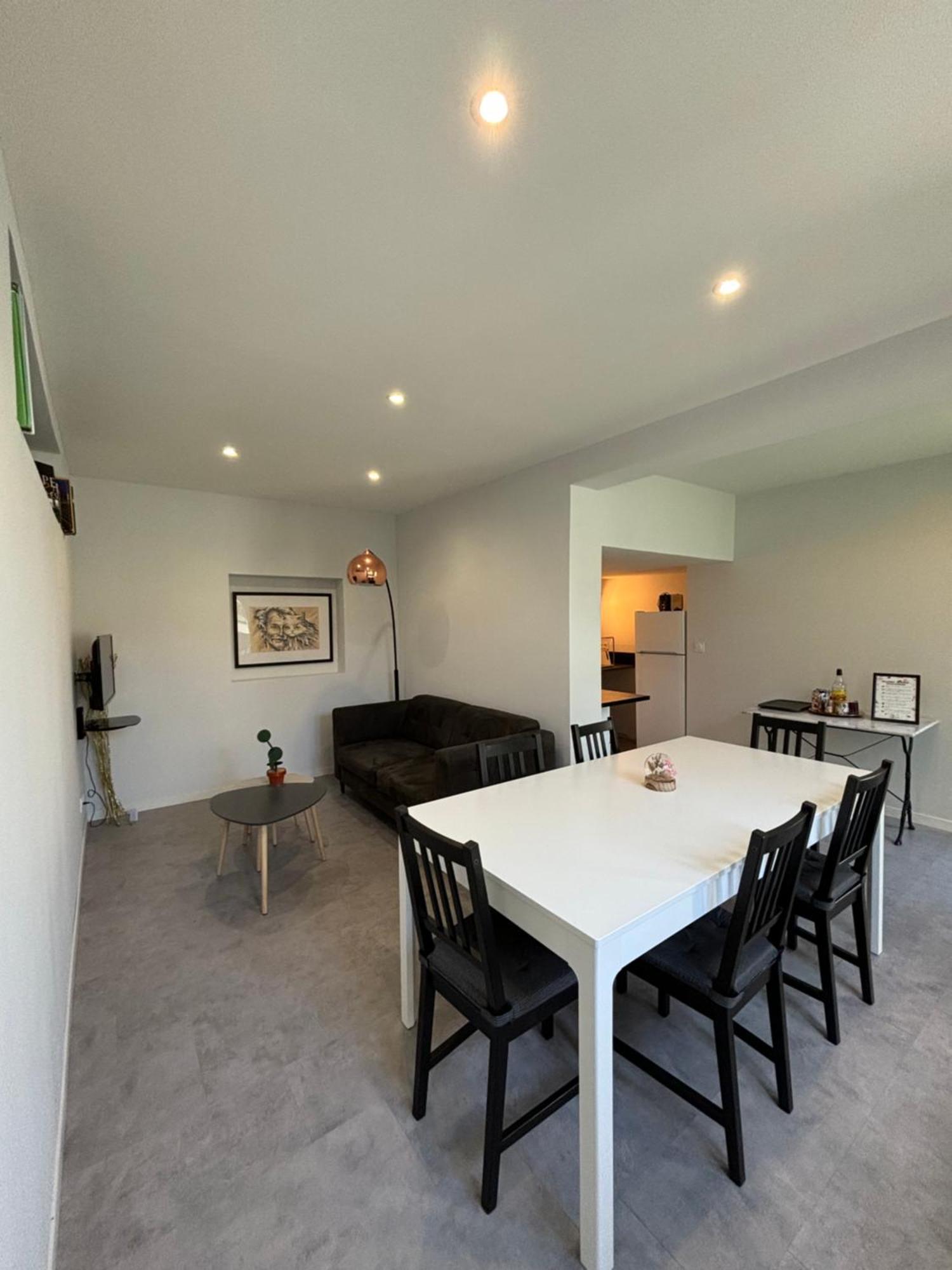 Chez Oma I 1 Appartement Independant Opi I 3 Chambres Privatives Avec Salle D Eau Et Salon Commun Cuisine Commune Wc Commun Patio Commun 亞維農 外观 照片